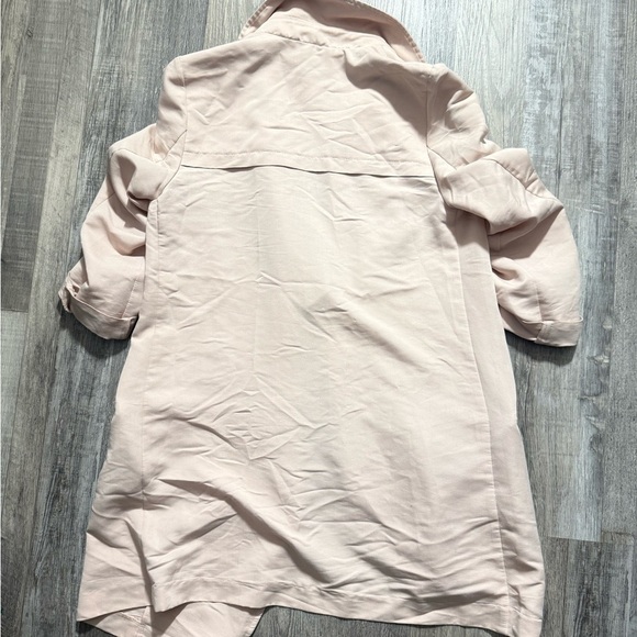 Stylish Beige Waterfall Jacket from New
Look - Size 6 - Lightweight corpcore - Picture 3 of 4